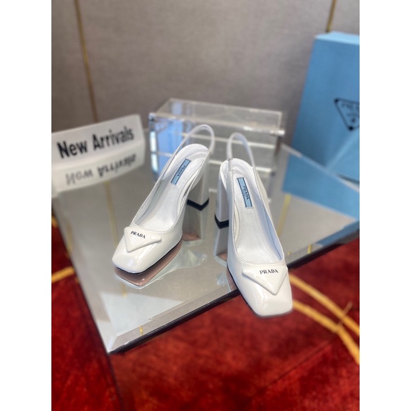 Giày cao gót 9.5cm hở gót mũi vuông màu trơn thương hiệu Prada da thật cao cấp mẫu mới 2022