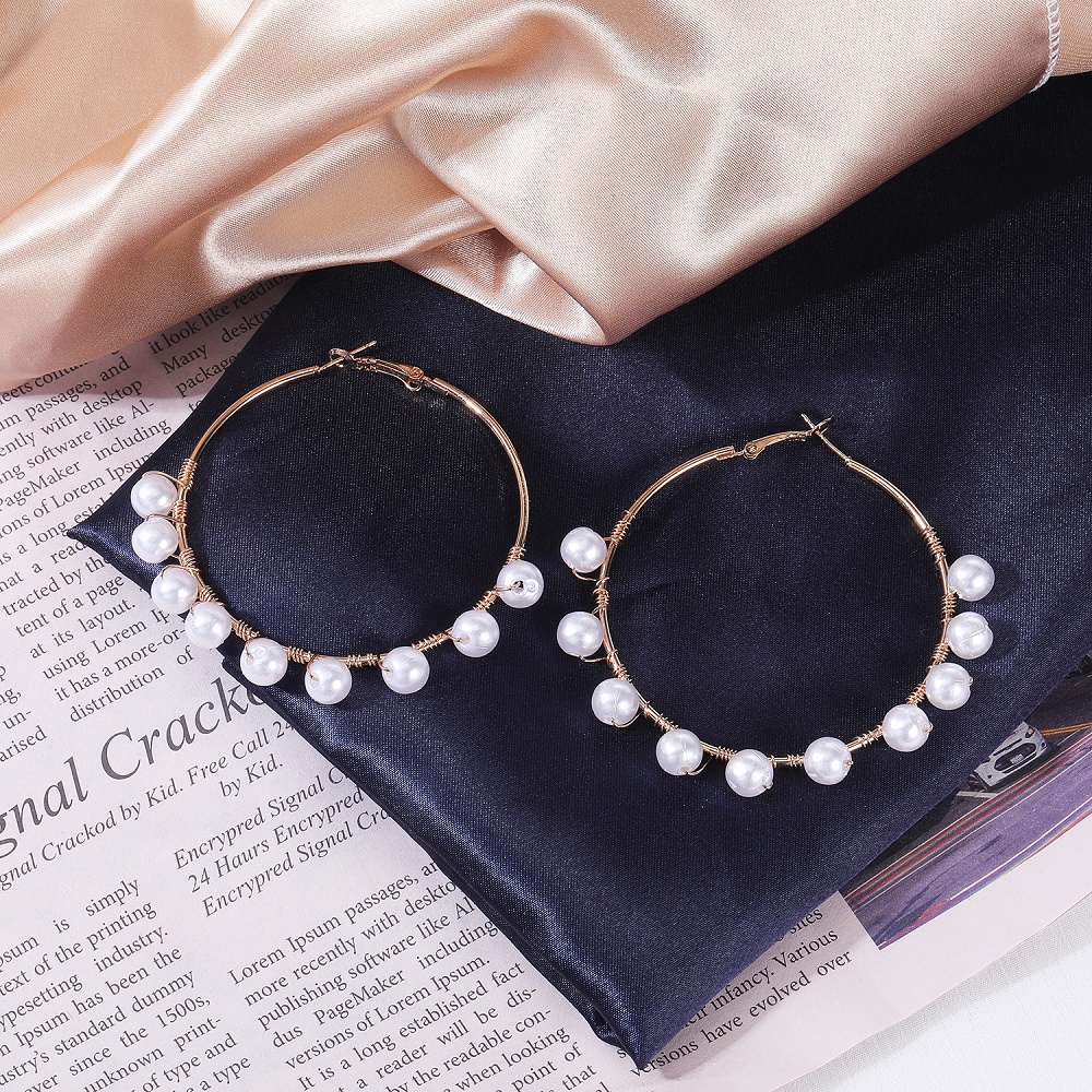 Khuyên Tai Vòng Lớn Hình Bướm Phóng Khoáng Cá Tính Mới Cho Nữ