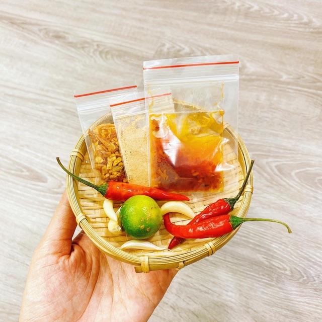 Bánh tráng phơi sương muối nhuyễn nhà làm + topping