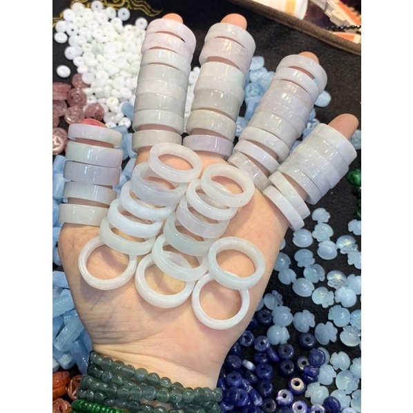 Nhẫn đá Bạch Ngọc có bản tròn và bản vuông