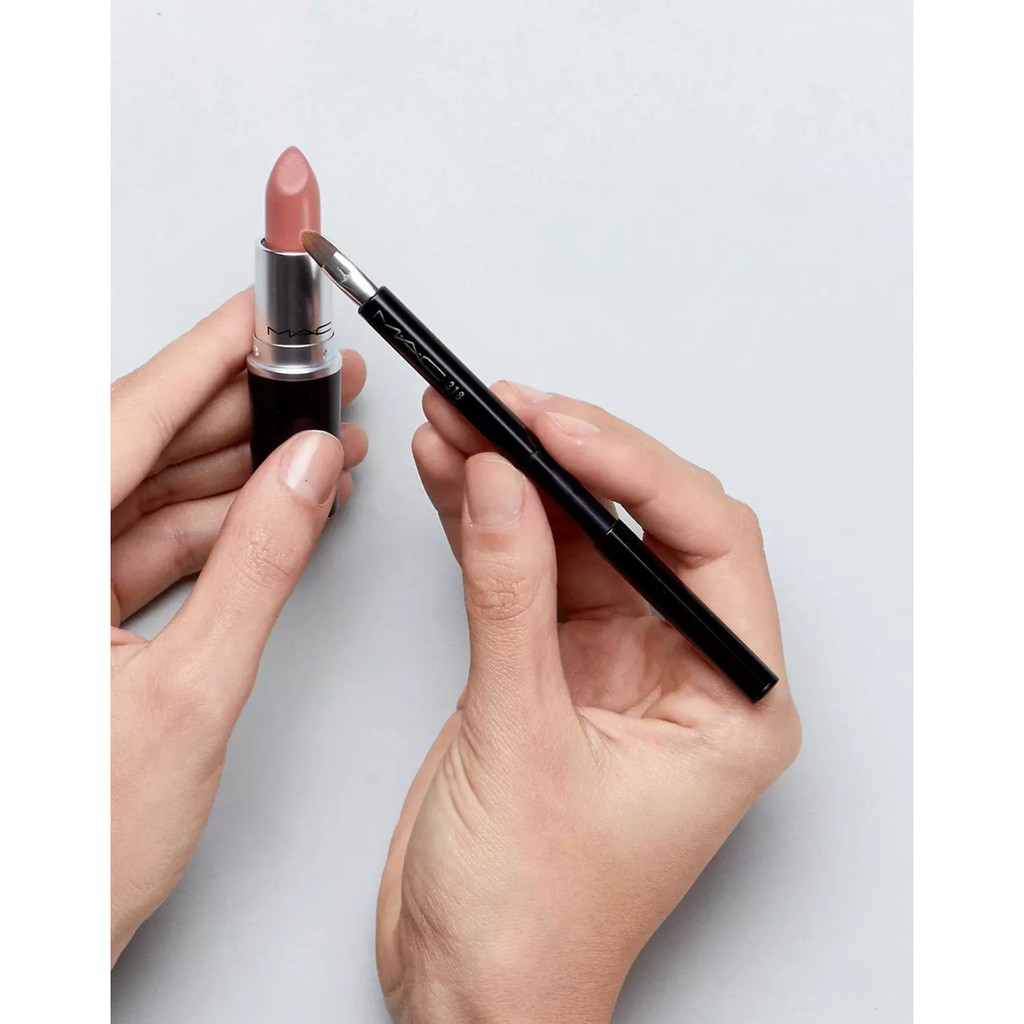 Cọ Tô Màu Môi MAC 318 - Lip Brush