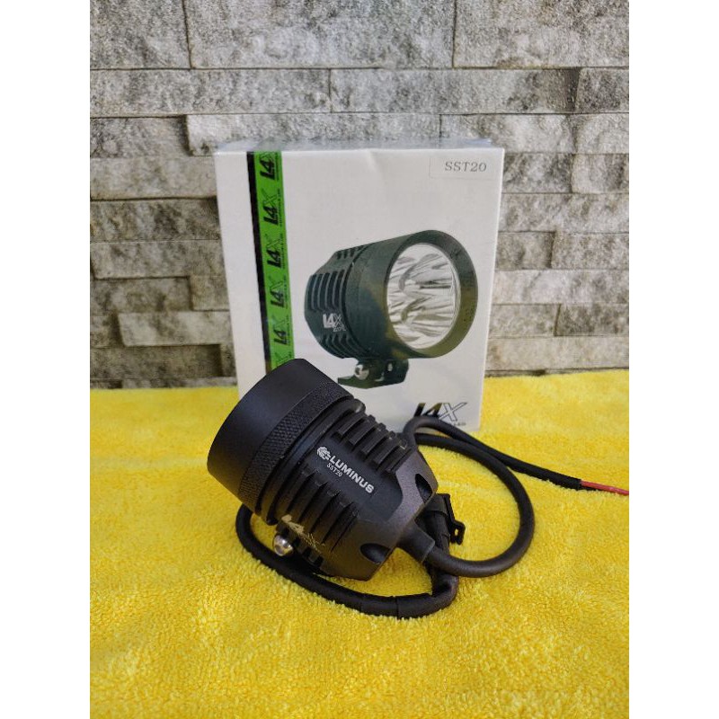 ĐÈN TRỢ SÁNG L4X LUMINUS SST20