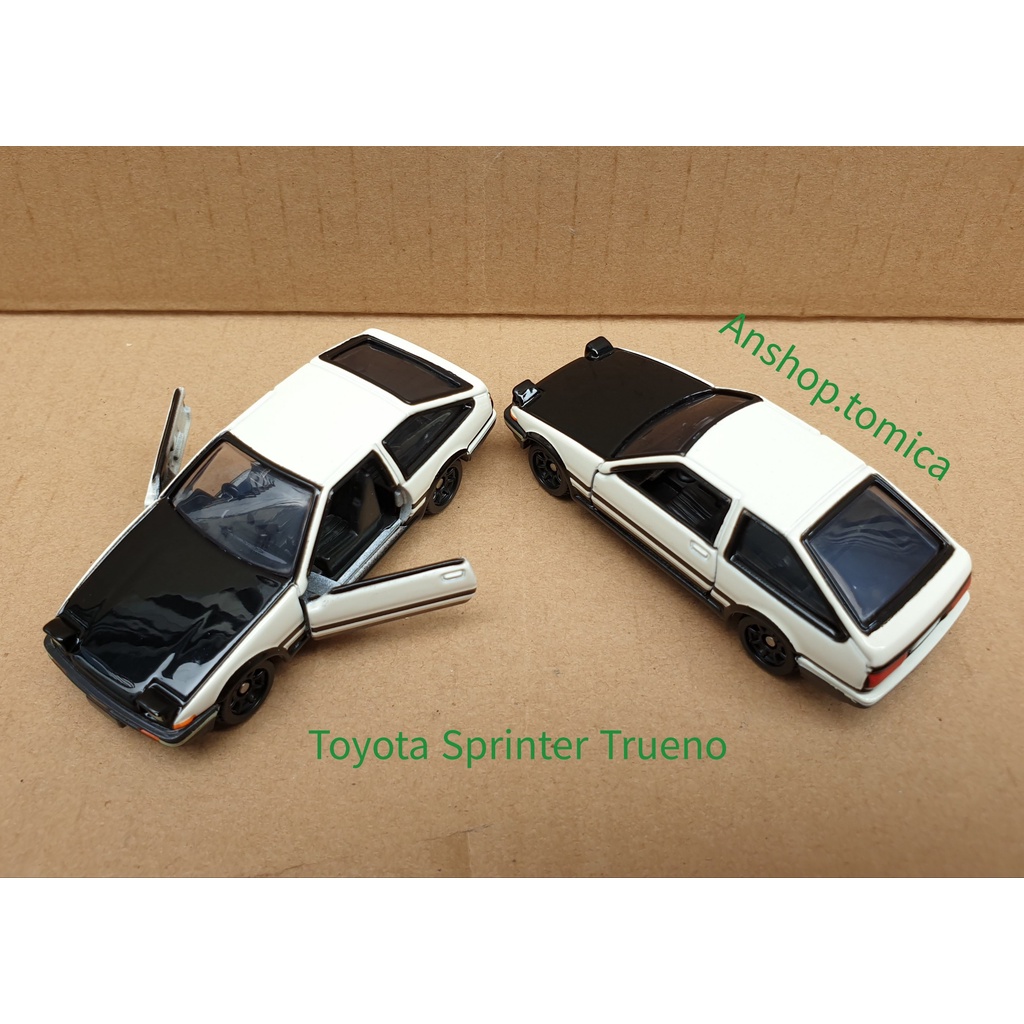 Mô hình xe Toyota mở được cửa tomica Nhật Bản