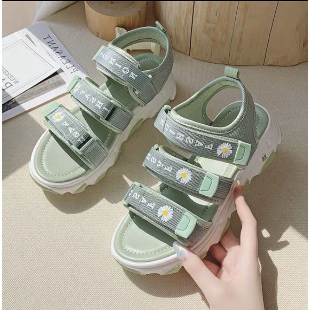 FREE SHIP Sandal nữ quai hậu quai dán học sinh / Dép quai hậu đi học mẫu mới gắn hoa cúc 3 màu cực xinh