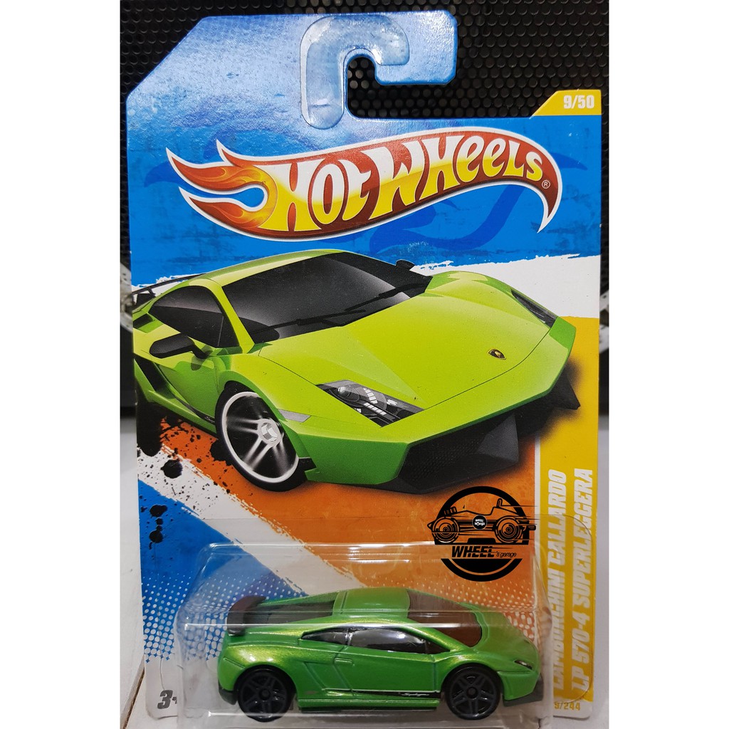 Xe mô hình đồ chơi Hotwheels cơ bản 1:64 - Lamborghini Gallardo LP 570-4 Superleggera (xanh lá)