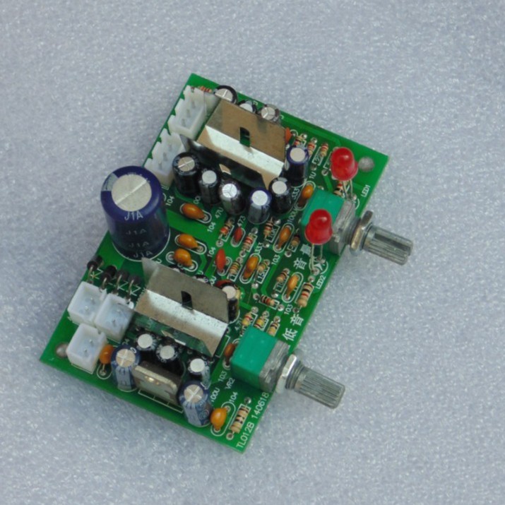 Mạch khuếch đại âm thanh 2.1 kênh sử dụng chip TEA2025B nguồn đơn DC 5V-12V