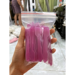 Combo 100 muỗng múc kem body [màu hồng đậm]