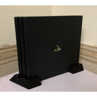 Đế máy game PS4 - đế đứng có logo PS và spider
