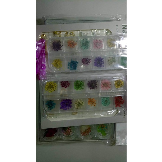 Hoa khô làm móng siêu đẹp ( miễn ship )