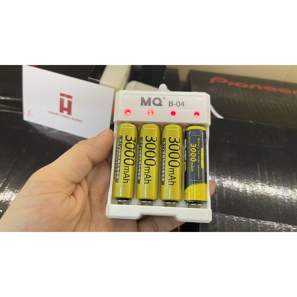 Bàn xạc pin 2 AA - 3AA