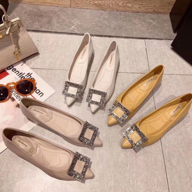 Giày bệt mũi nhọn