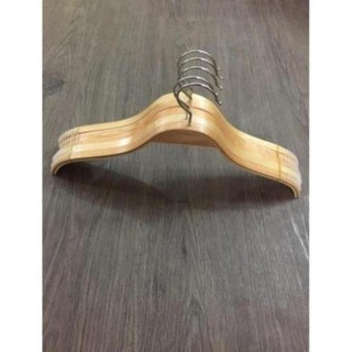 Móc gỗ tre có đệm vai