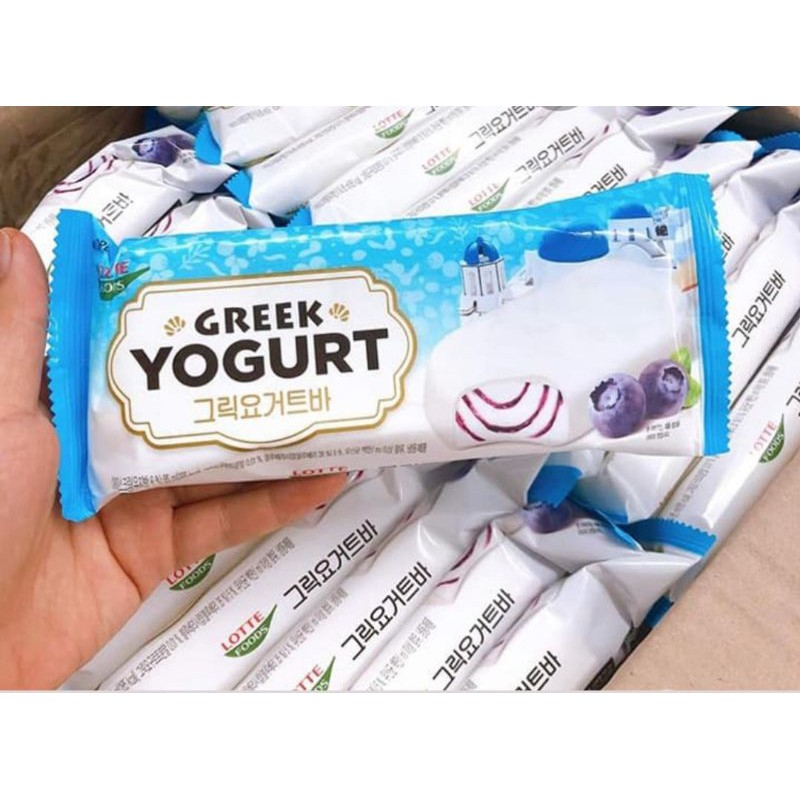 Kem sữa chua việt quất Greek Yogurt Bluberry Bar Lotte 85ml