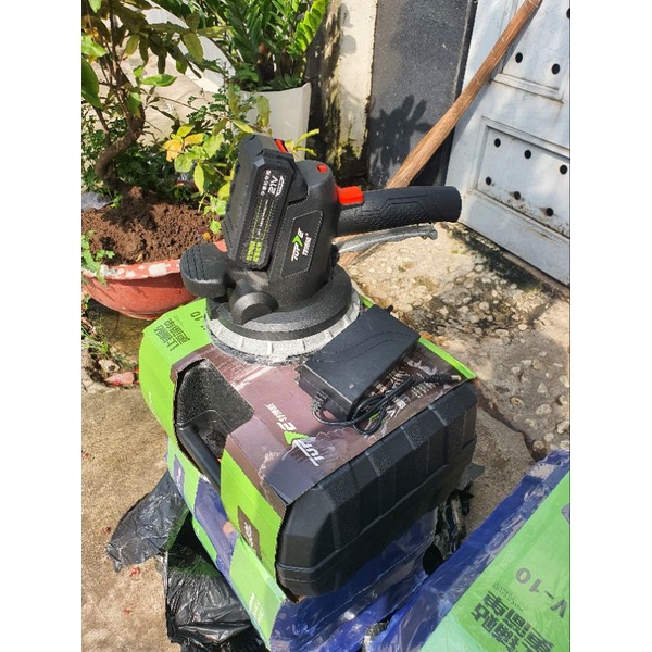 Máy Ốp Rung Hít Gạch 2 Chức Năng TOPVEL V-10 - Pin Dày 21V 5 Cell