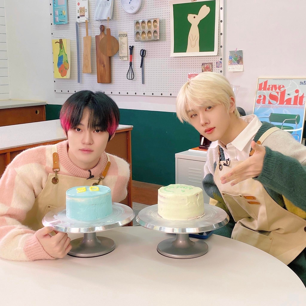 CHÍNH HÃNG ÁO SWEATER & CARDIGAN  FALLETT CHENLE & JISUNG NCT