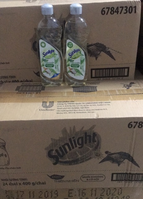 Nước rửa chén Sunlight Thiên Nhiên muối khoáng và lô hội
