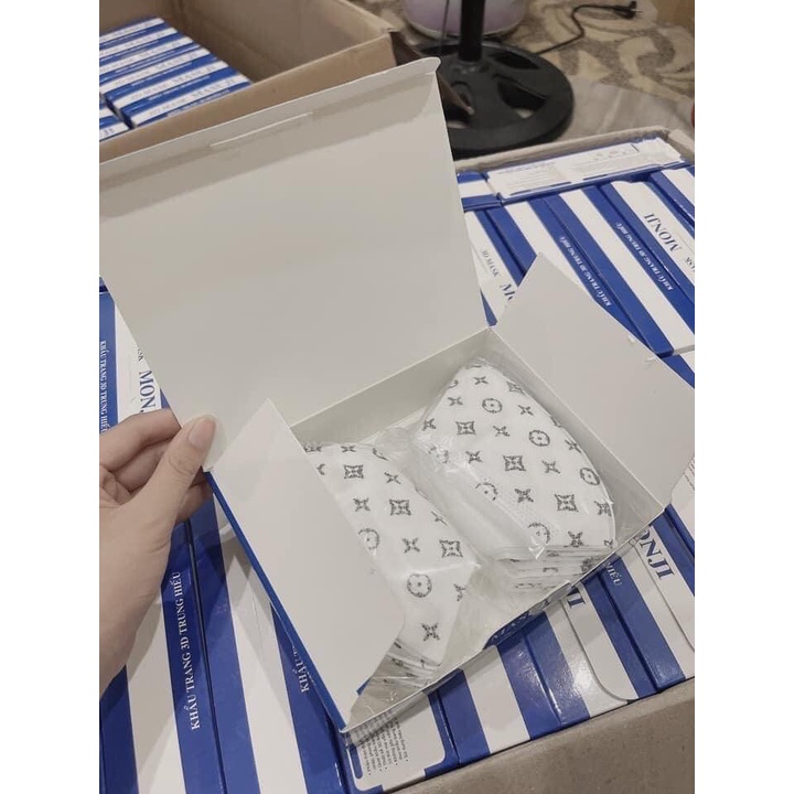 Hộp 50 chiếc khẩu trang 3D Masuji chính hãng