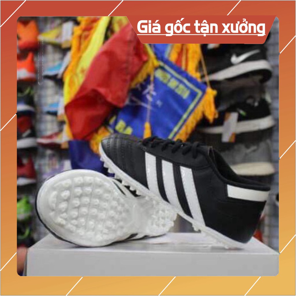 {FLASH SALE} [HCM] Giày đá bóng giá sỉ 3 sọc đen