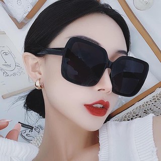 KÍNH MẮT VUÔNG PHONG CÁCH HÀN-sang chảnh, quyến rũ