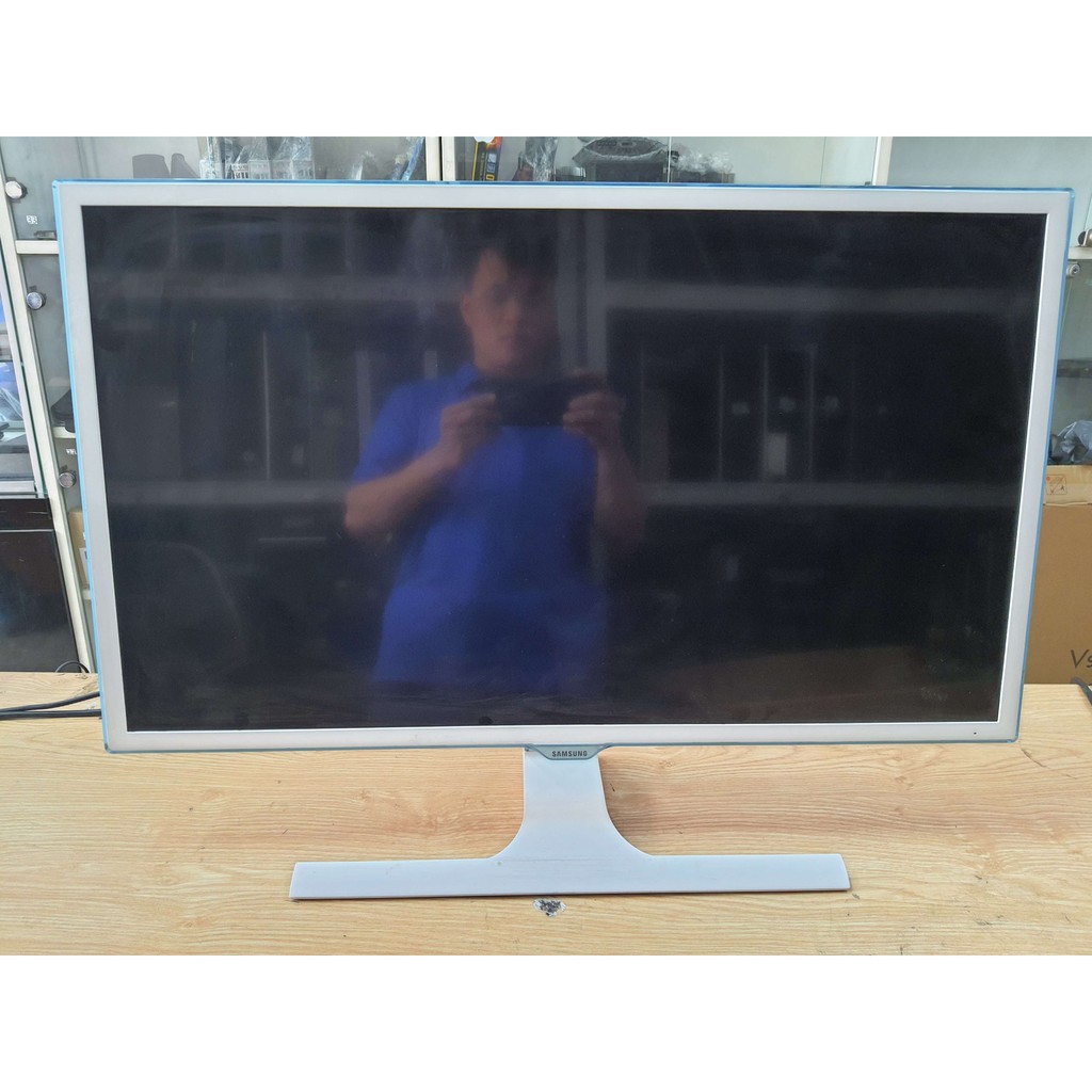 Màn hình samsung 27inch trắng sáng nguyên zin giá tốt cho mọi người dùng