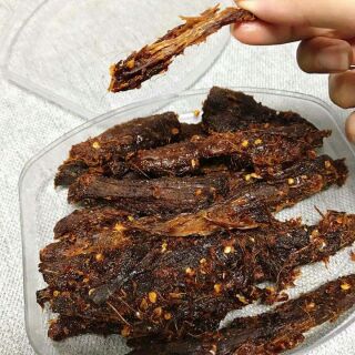 Bắp bò khô tây nguyên

bắp bò khô tây nguyên..ai ăn chắc chắn nghiền luôn.tối mai có hàng ạ bắp bò khô tây nguyên