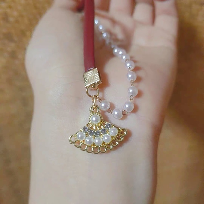 Vòng Cổ Choker Da Đính Ngọc Trai Thời Trang Cá Tính Dành Cho Nữ
