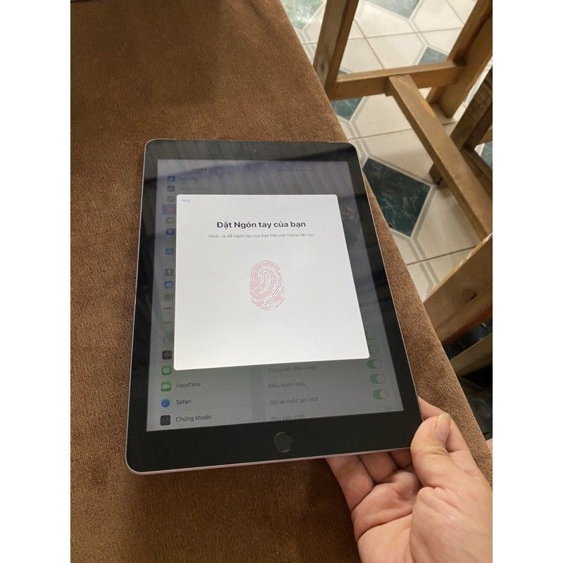 [Giá siêu tốt] IPad gen 6 2018 sử dụng sim 4G và wifi 128G | BigBuy360 - bigbuy360.vn