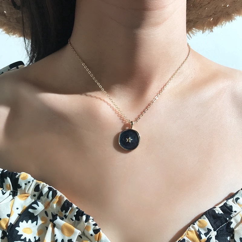 Vòng cổ mặt hình ngôi sao/mặt trăng thanh lịch dành cho nữ