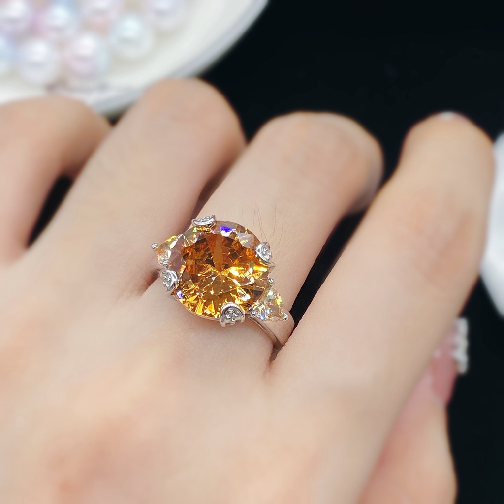 Hàng Mới Về Mới Nhẫn Moissanite Chính Hãng Sang Trọng