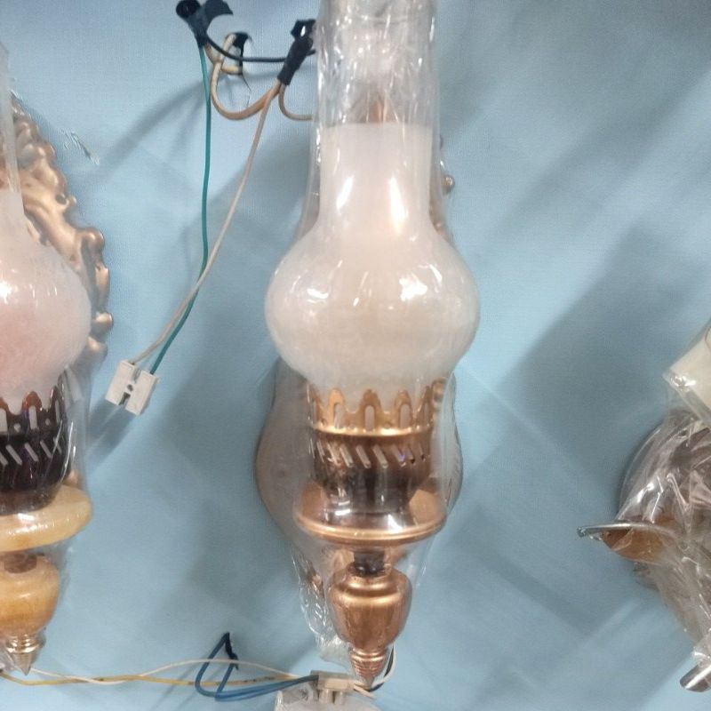 Đèn Tường Trang Trí Hình Đèn Dầu-Tặng Kèm Bóng Đèn Led