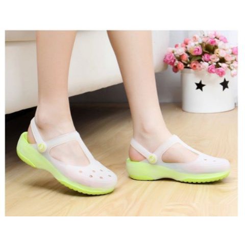 2021 Doctor Hospital Nurse Shoes Soft Bottom Shock Absorbing Anti-Slip Flat Sandals Sweater Rain Shoes Care Women's Shoe