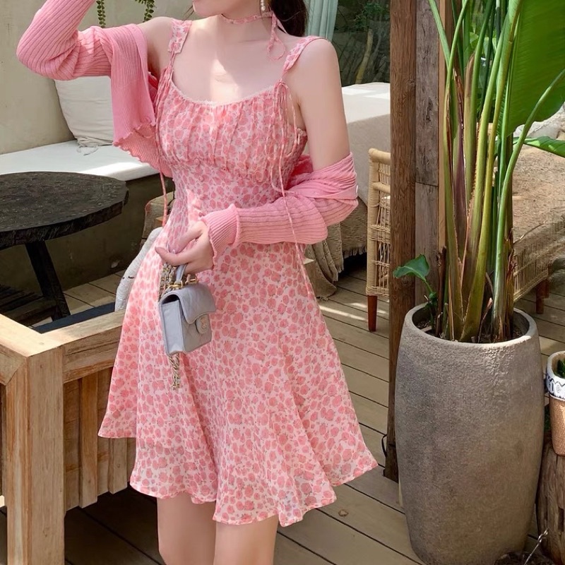 Váy 2 Dây Hoa Nhí  Hồng  Kèm Áo Cardigan Mỏng Cùng Màu HT49 Phong Cách Hàn Quốc
