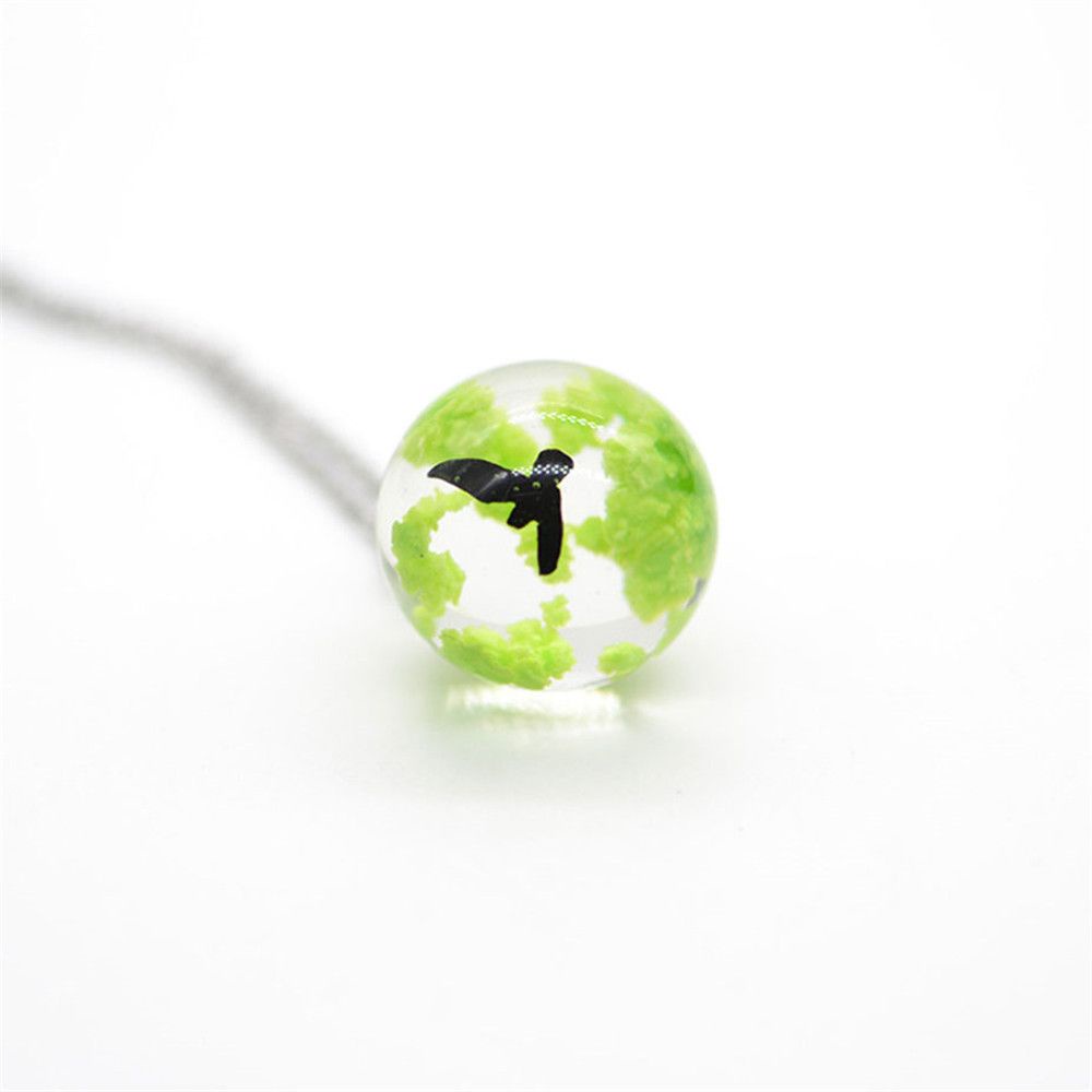 Dây chuyền mặt hình quả bóng tròn resin màu bầu trời mây xanh lam trong suốt phối chim đại bàng nhỏ thời trang cho nữ