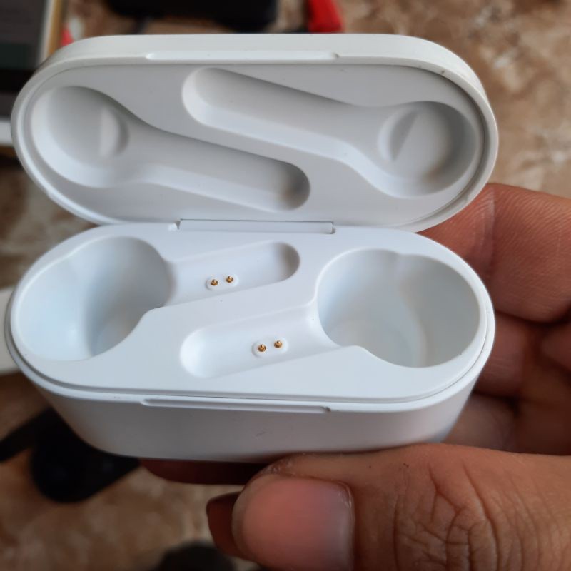 hộp sạc tai nghe FUNCL (không có tai nghe)