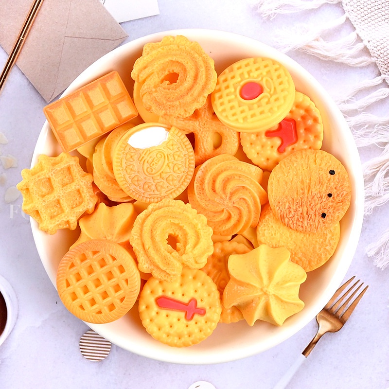 Set 10 mô hình bánh quy bằng nhựa dùng trang trí ốp điện thoại diy