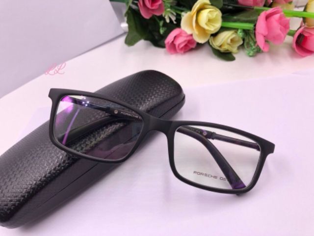 KÍNH CẬN PORSCHE