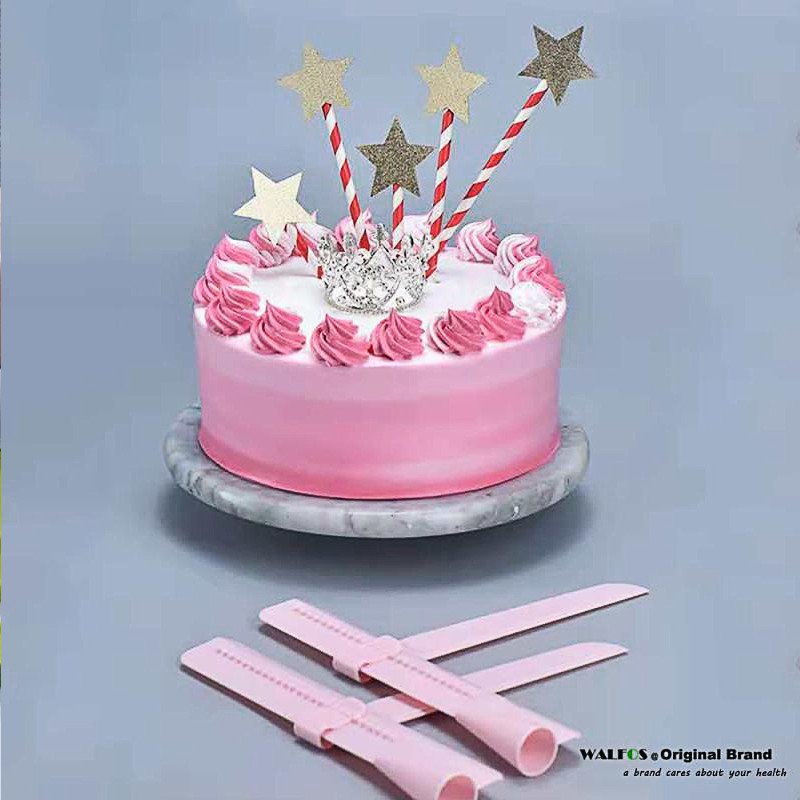 Dụng cụ hỗ trợ làm mịn kem Walfos trên bánh bàn xoay tiện lợi có 2 màu