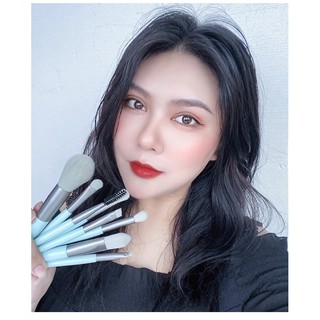 Set / Bộ cọ trang điểm 8 món HM