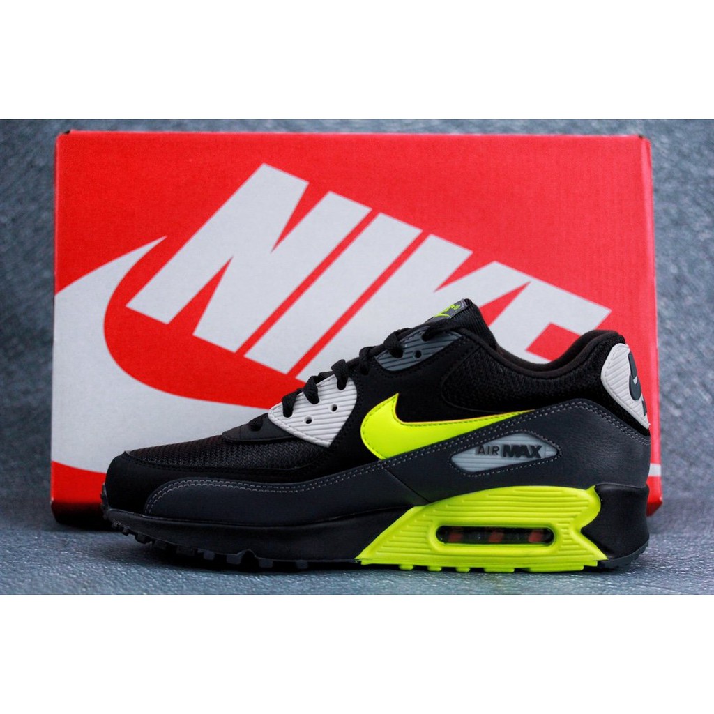 Air max 90 Essential order