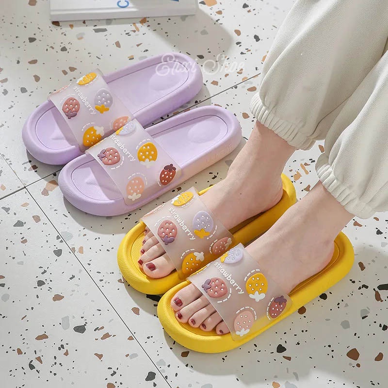 Oeggeo shop Dép Quai Ngang Trong Suốt Họa Tiết Dâu Tây Dành Cho Nữ Mang Trong Nhà