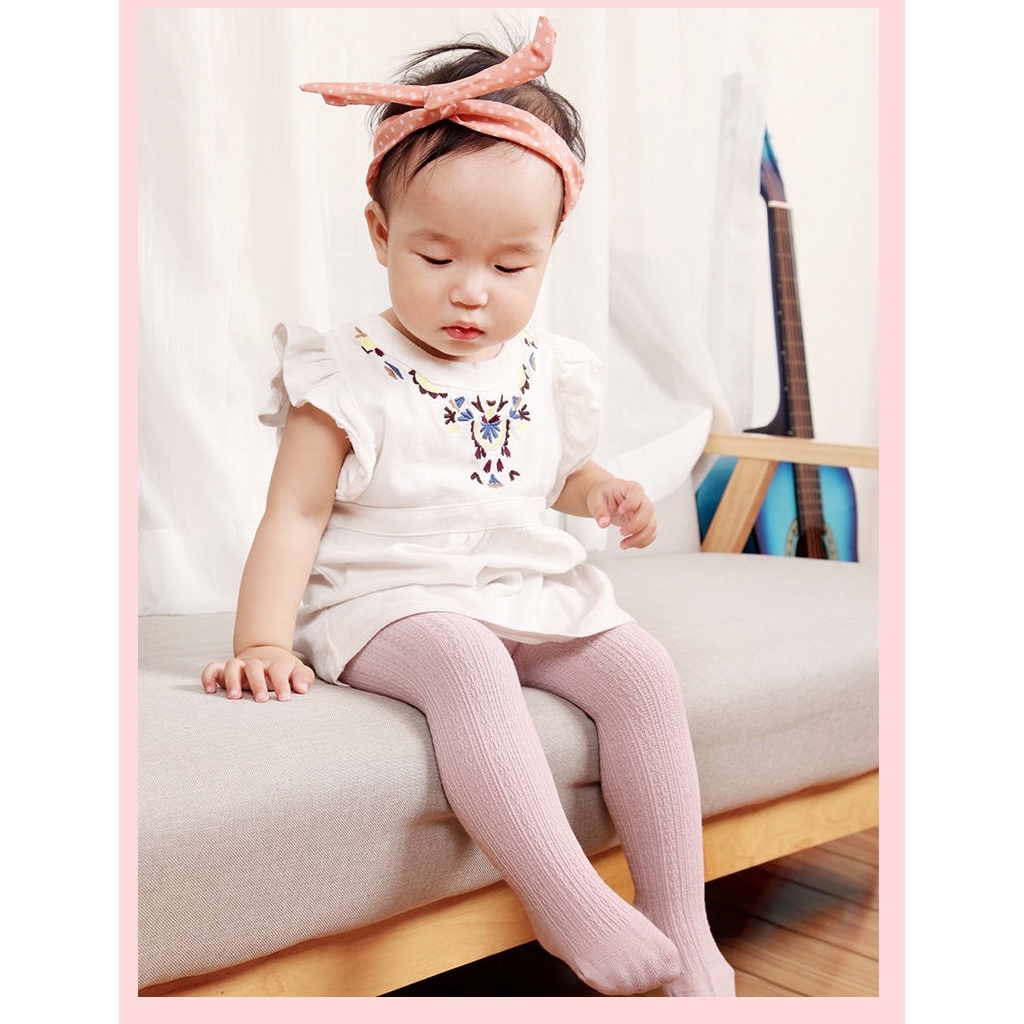 Quần tất cotton giữ ấm cho bé