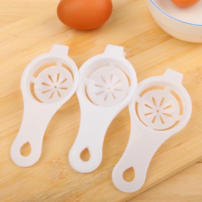 Dụng cụ tách lòng trắng trứng