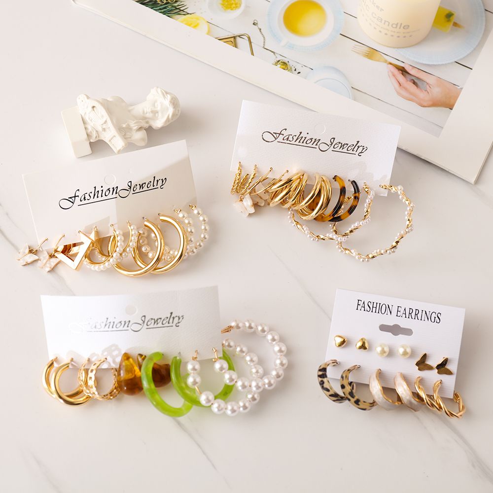 Bộ Khuyên Tai Vòng Tròn Đính Ngọc Trai Hình Bướm Phong Cách Bohemian Sang Trọng Cho Nữ