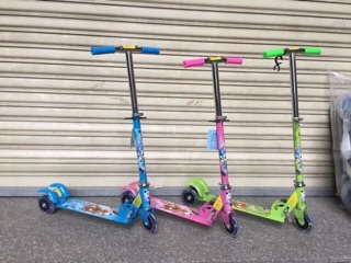 Xe scooter 3 bánh 