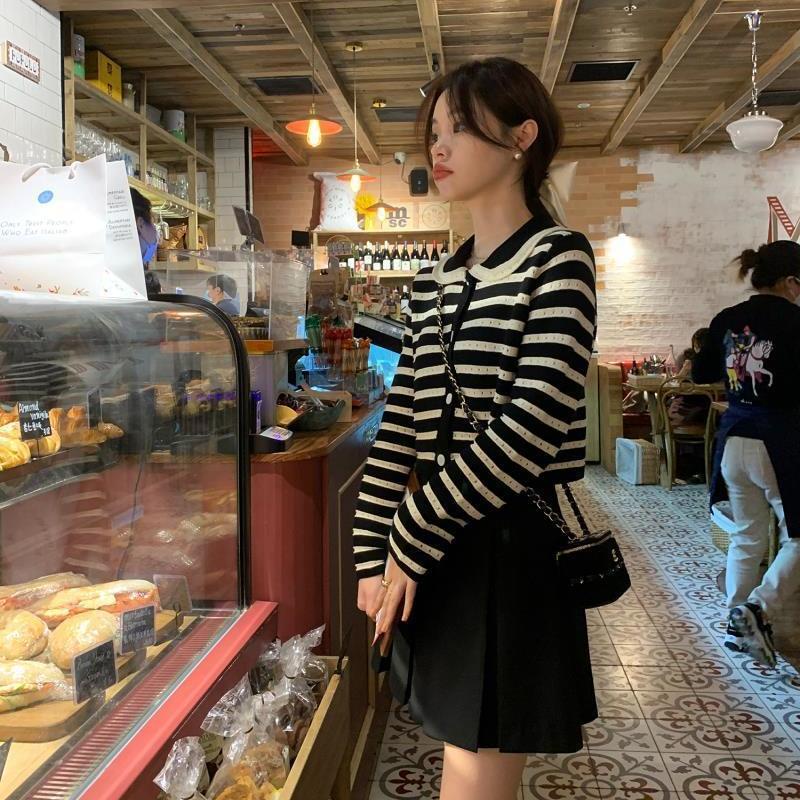 Áo Khoác Cardigan Dệt Kim Hoạ Tiết Kẻ Sọc Trắng Xanh Thiết Kế Khoét Lỗ Thanh Lịch  tao bao
