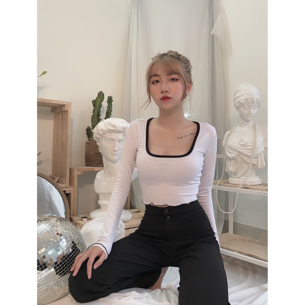 Áo cổ vuông cuốn biên tay dài