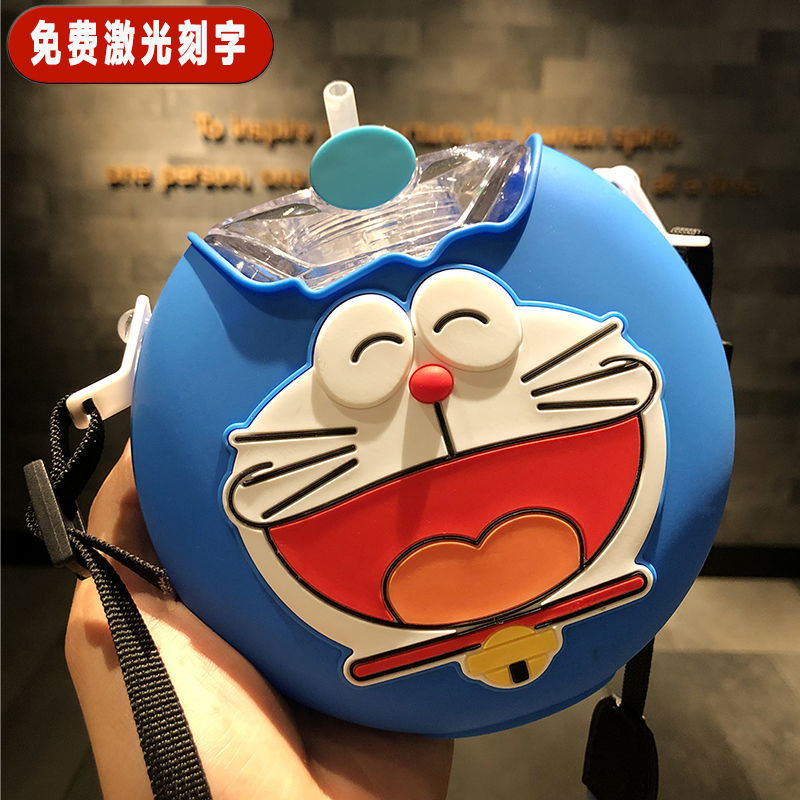 Bình Nước Nhựa Chống Sốc Chống Rò Rỉ Có Ống Hút Hình Doraemon Dễ Thương Cho Bé