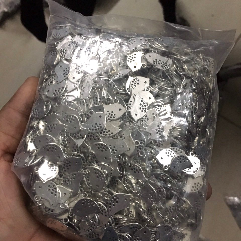 A13980IR Chim Màu bạc 50 gram/bịch
