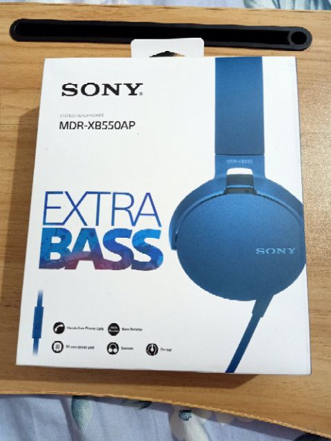 Tai nghe chụp tai Sony MDR-XB550AP