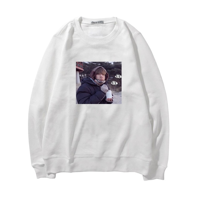 ẢNH THẬT ÁO SWEATER BTS RUN IN HÌNH TAEHYUNG V